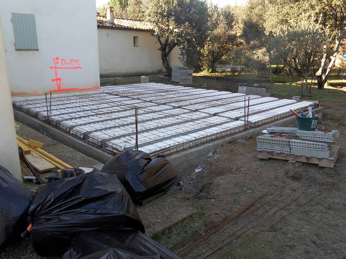 CSE Serge Colas maçonnerie générale à Orange - réalisation d'un plancher isolant de plancher de vide sanitaire à Rochegude